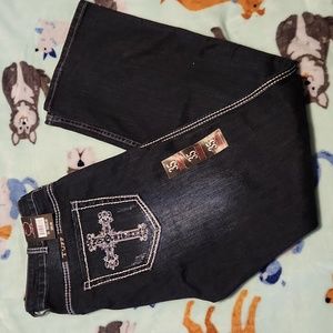 Cowgirl Tuff HOPE 35R